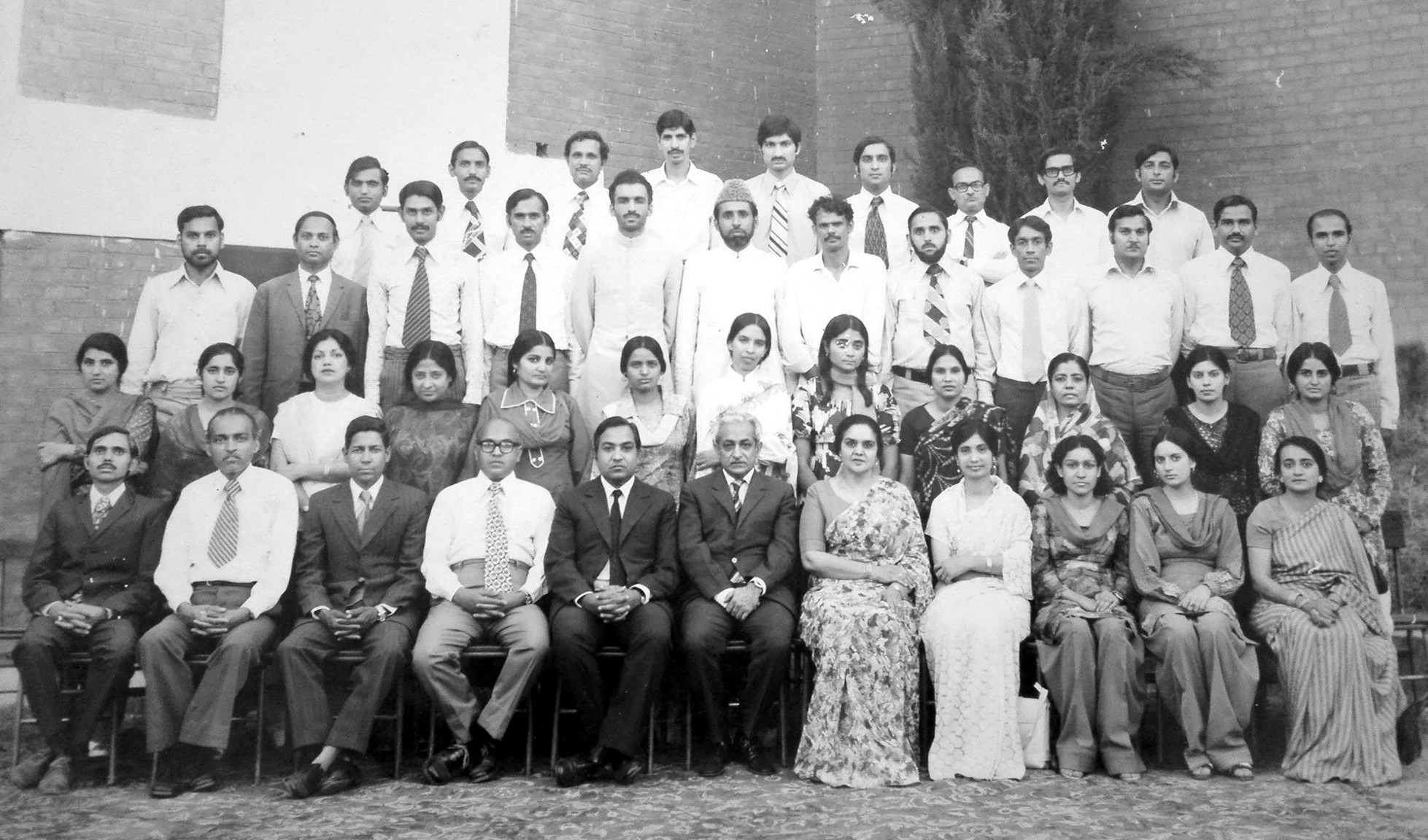 Sir Rafique Malik - ICBian Alumni Hub - Bridging Careers & Community